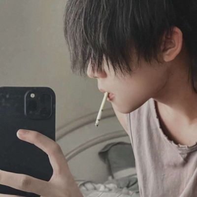 帅气头像冷漠框男生图片_帅气头像冷漠男神_头像框男生冷漠帅气